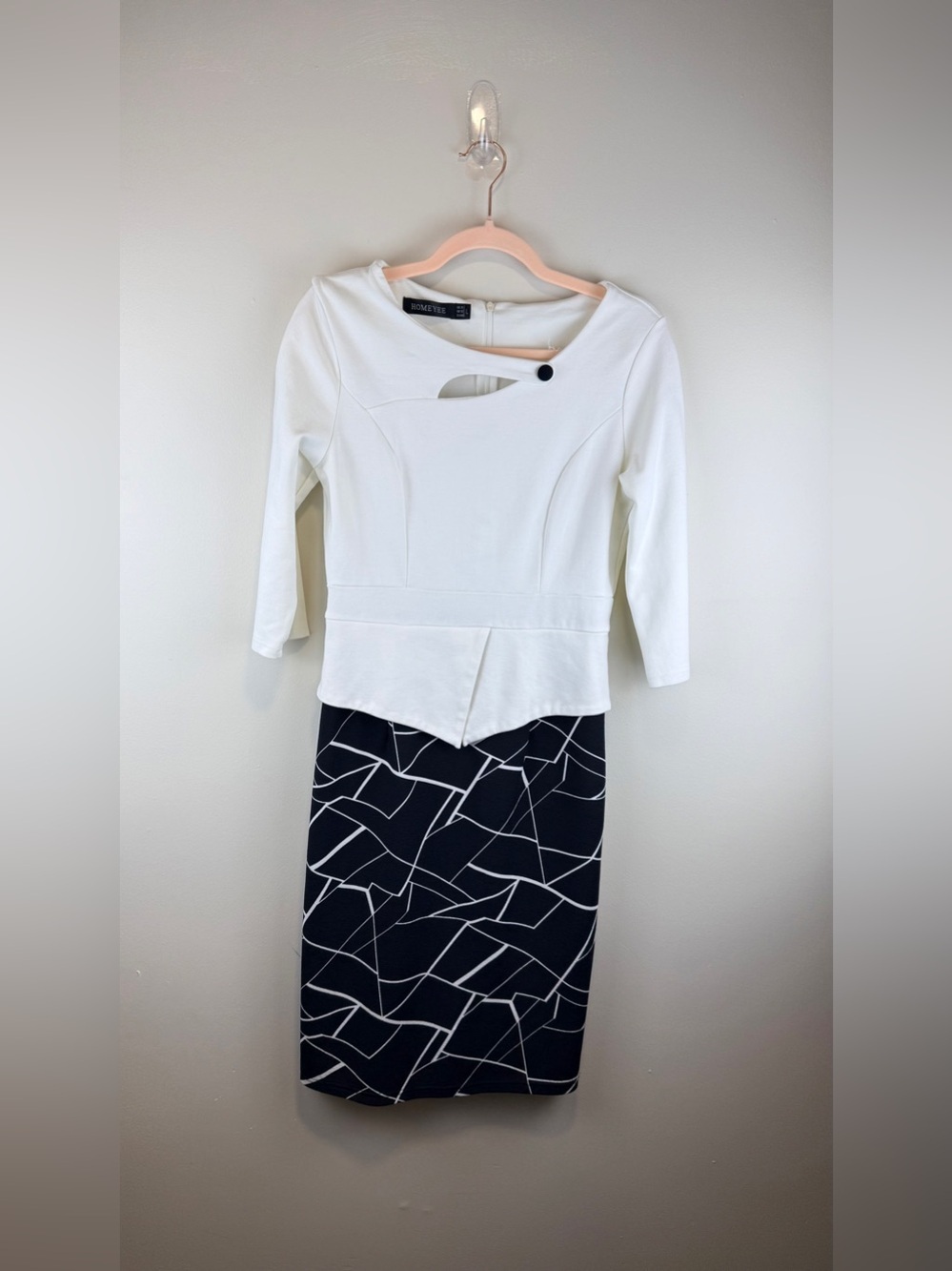Black White Work Church Geometric Sheath Keyhole Neck Dress Size Large